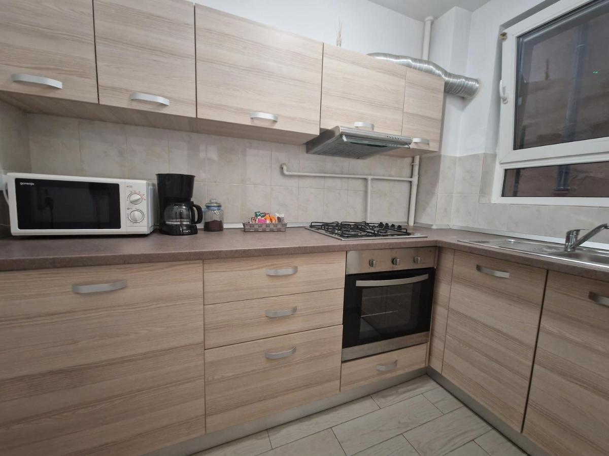 City Center Apartment Bucharest Exterior photo